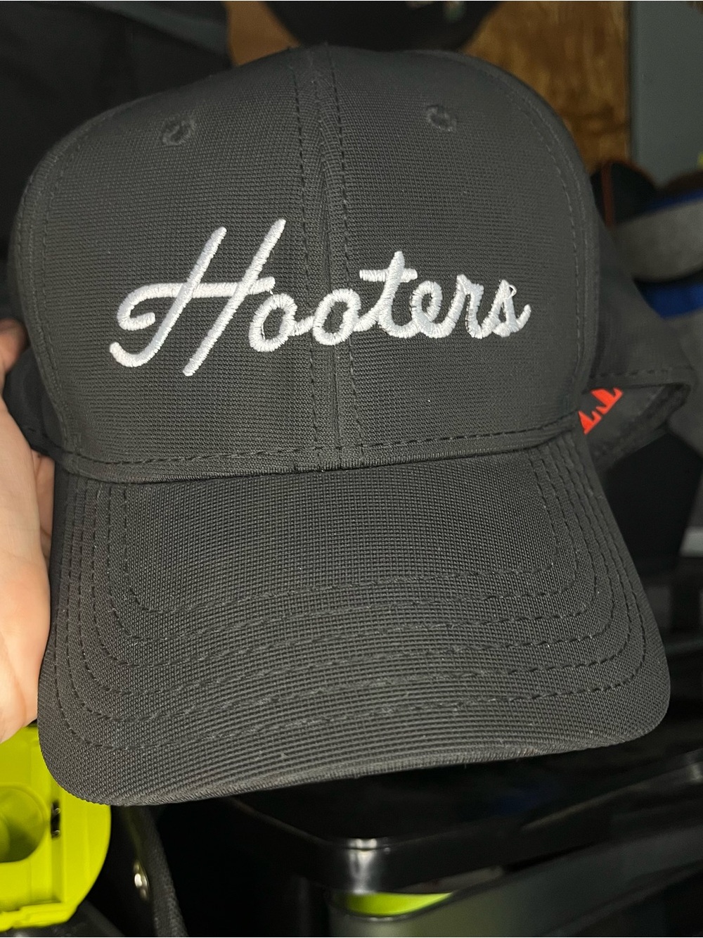 Hooters cap - Picture 2 of 5